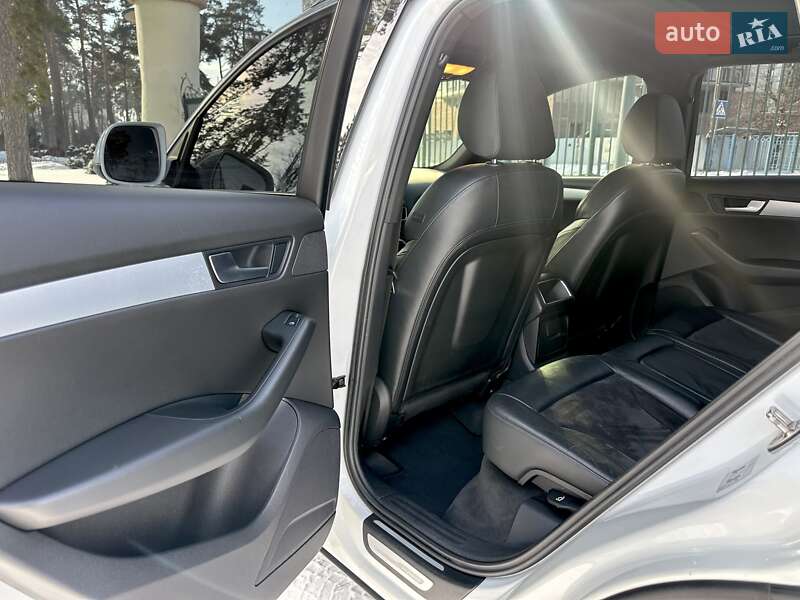 Внедорожник / Кроссовер Audi Q5 2011 в Харькове