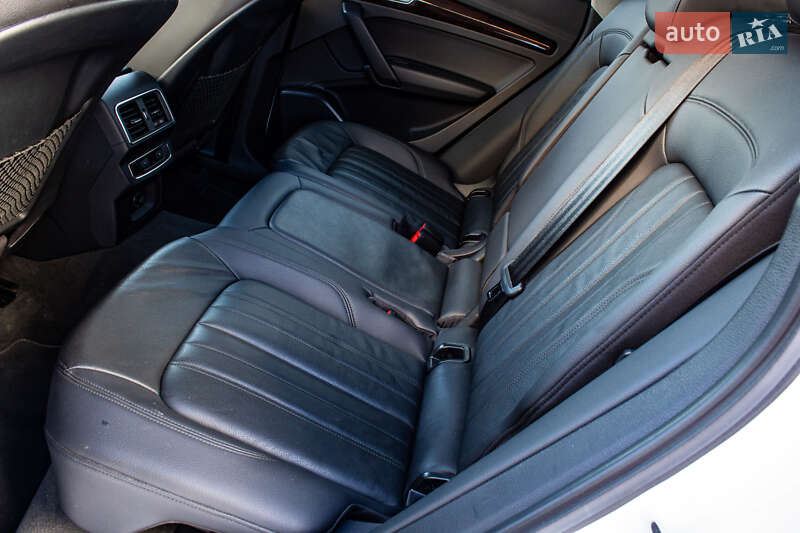 Внедорожник / Кроссовер Audi Q5 2018 в Львове