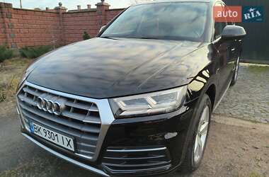 Позашляховик / Кросовер Audi Q5 2018 в Костопілі