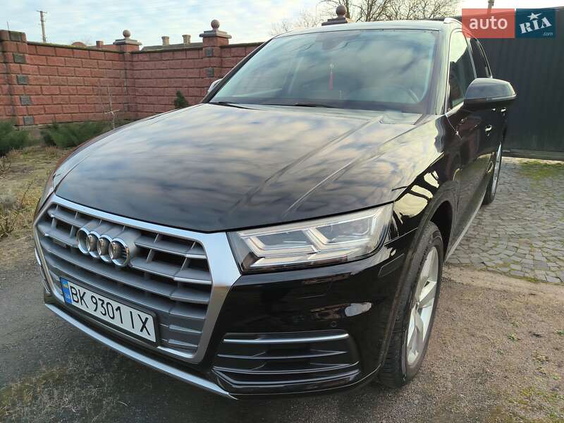 Позашляховик / Кросовер Audi Q5 2018 в Костопілі