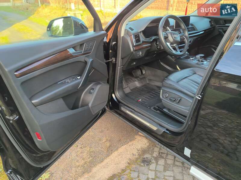 Позашляховик / Кросовер Audi Q5 2018 в Костопілі