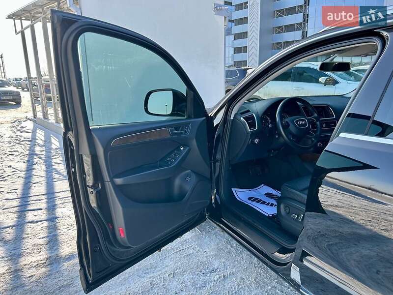 Внедорожник / Кроссовер Audi Q5 2015 в Киеве