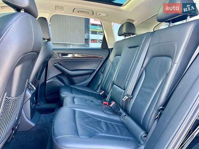 Внедорожник / Кроссовер Audi Q5 2015 в Киеве