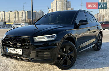 Позашляховик / Кросовер Audi Q5 2020 в Києві