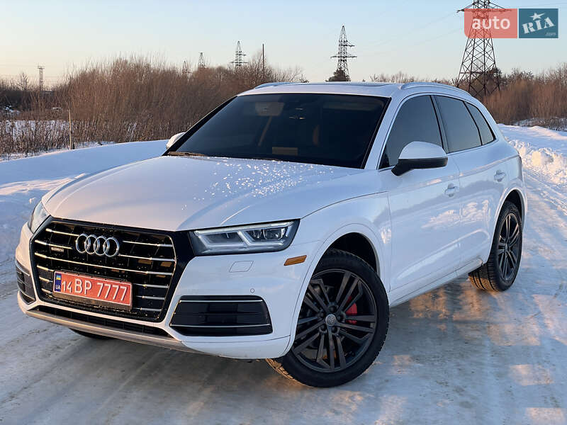 Позашляховик / Кросовер Audi Q5 2018 в Львові