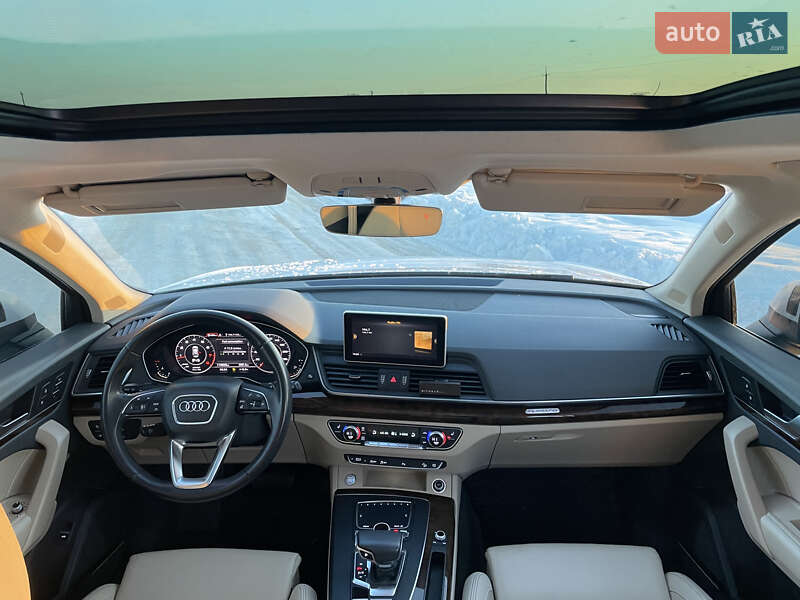 Позашляховик / Кросовер Audi Q5 2018 в Львові