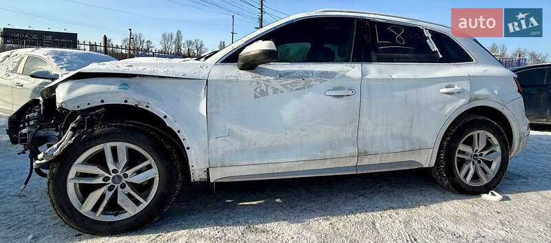 Внедорожник / Кроссовер Audi Q5 2017 в Киеве