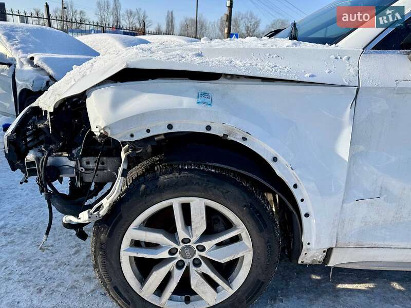 Внедорожник / Кроссовер Audi Q5 2017 в Киеве