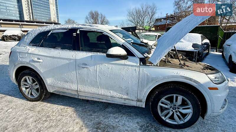 Внедорожник / Кроссовер Audi Q5 2017 в Киеве