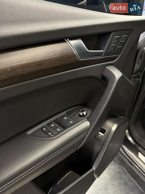 Внедорожник / Кроссовер Audi Q5 2021 в Киеве фото 21 Внедорожник / Кроссовер Audi Q5 2021 в Киеве