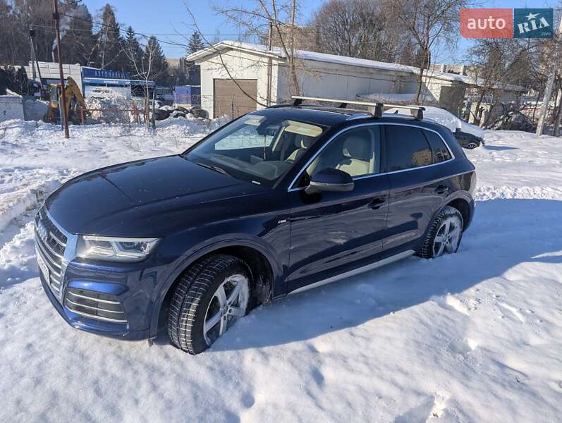 Внедорожник / Кроссовер Audi Q5 2017 в Львове