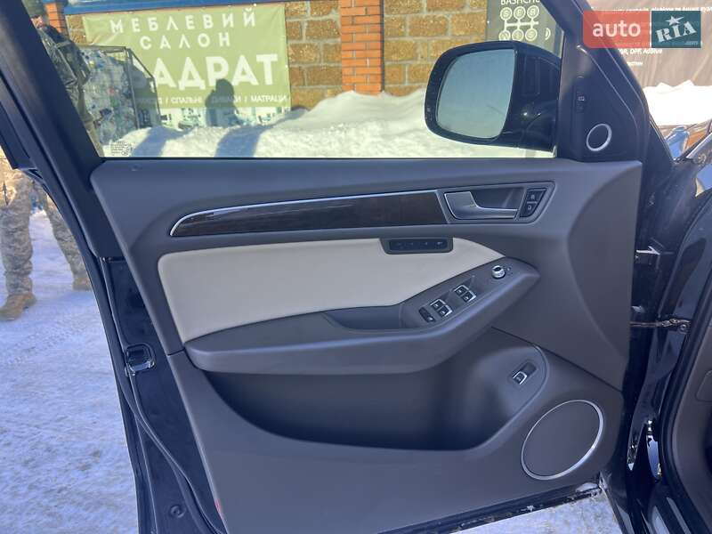 Внедорожник / Кроссовер Audi Q5 2016 в Владимире