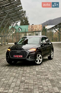 Позашляховик / Кросовер Audi Q5 2020 в Львові