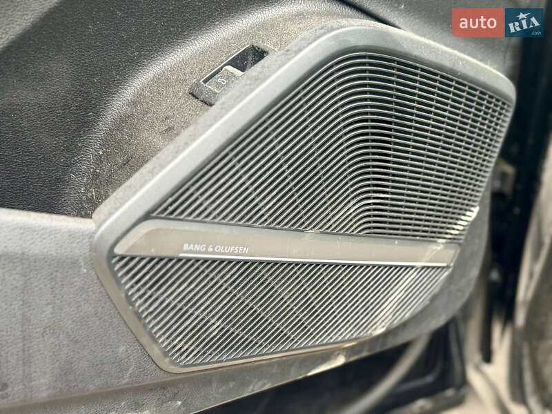 Позашляховик / Кросовер Audi Q5 2018 в Львові фото 8 Позашляховик / Кросовер Audi Q5 2018 в Львові