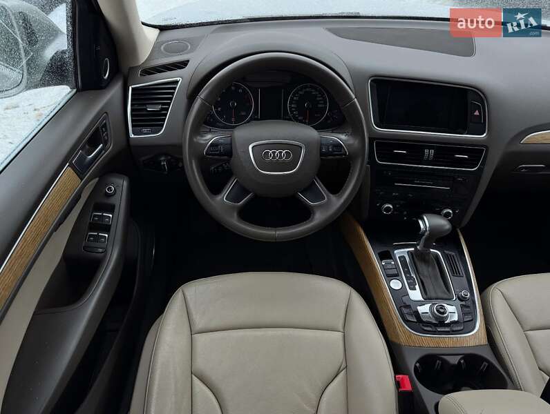 Внедорожник / Кроссовер Audi Q5 2013 в Чернигове