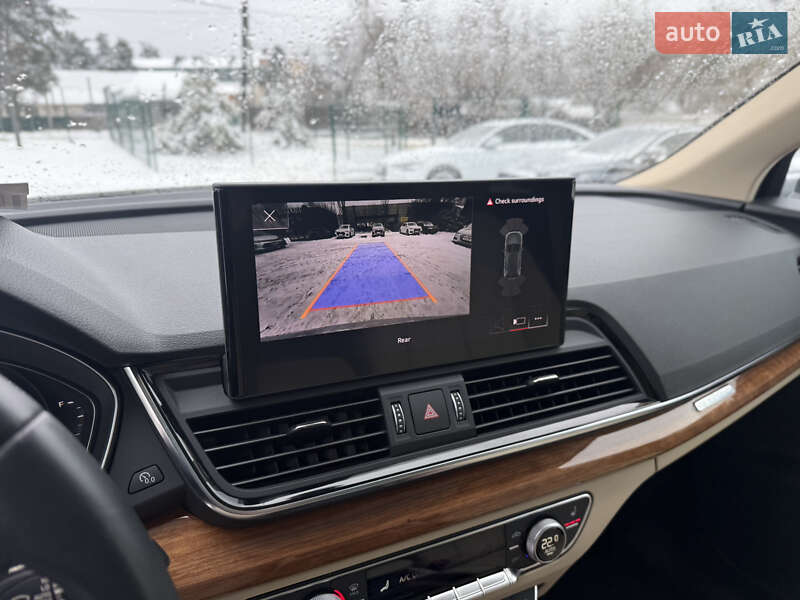 Внедорожник / Кроссовер Audi Q5 2021 в Киеве