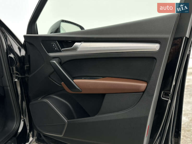 Внедорожник / Кроссовер Audi Q5 2018 в Радивилове