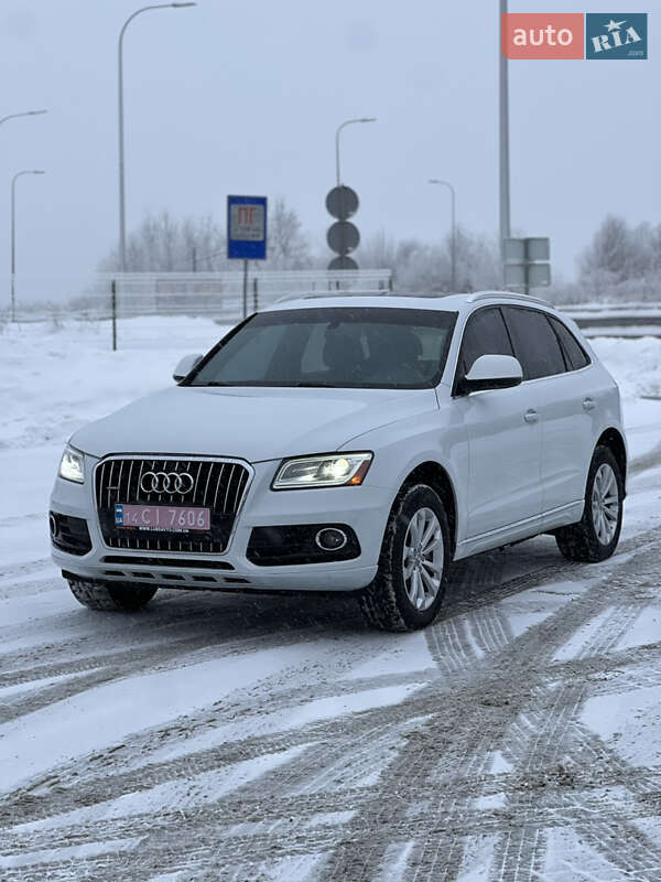 Позашляховик / Кросовер Audi Q5 2016 в Львові