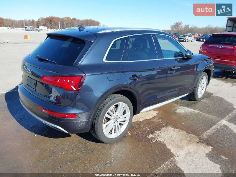 Позашляховик / Кросовер Audi Q5 2018 в Львові