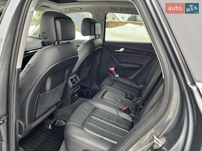 Внедорожник / Кроссовер Audi Q5 2019 в Дубно фото 15 Внедорожник / Кроссовер Audi Q5 2019 в Дубно