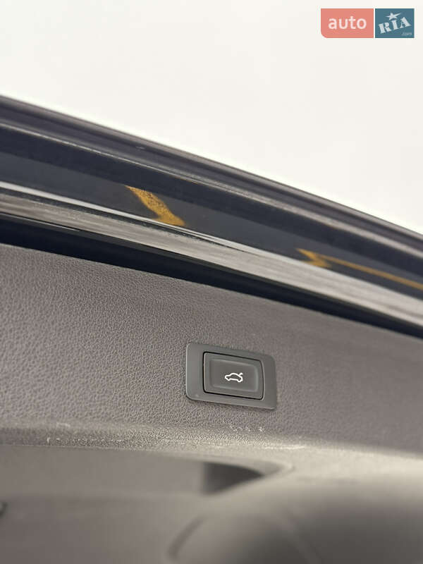 Позашляховик / Кросовер Audi Q5 2016 в Самборі