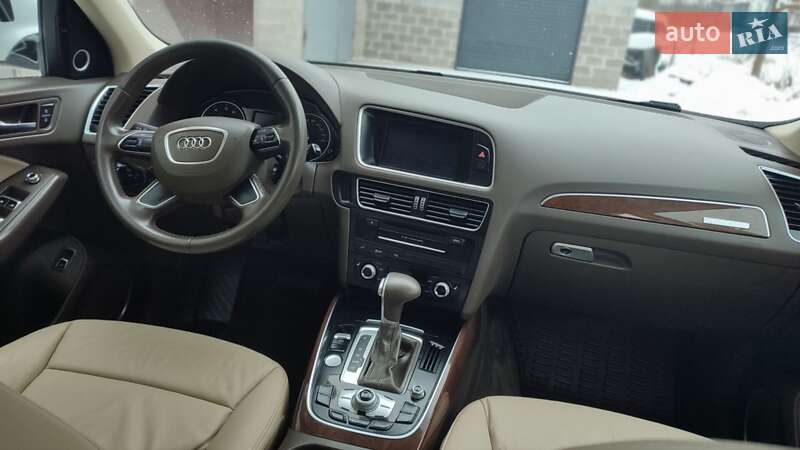 Внедорожник / Кроссовер Audi Q5 2016 в Дубно