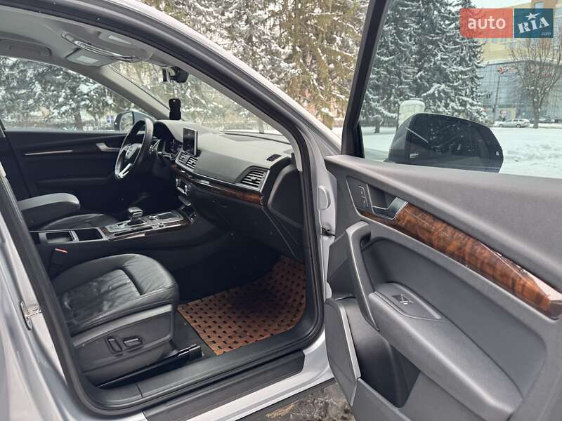 Внедорожник / Кроссовер Audi Q5 2018 в Луцке