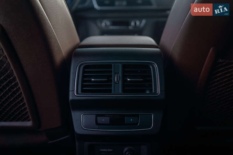 Позашляховик / Кросовер Audi Q5 2019 в Рівному фото 16 Позашляховик / Кросовер Audi Q5 2019 в Рівному