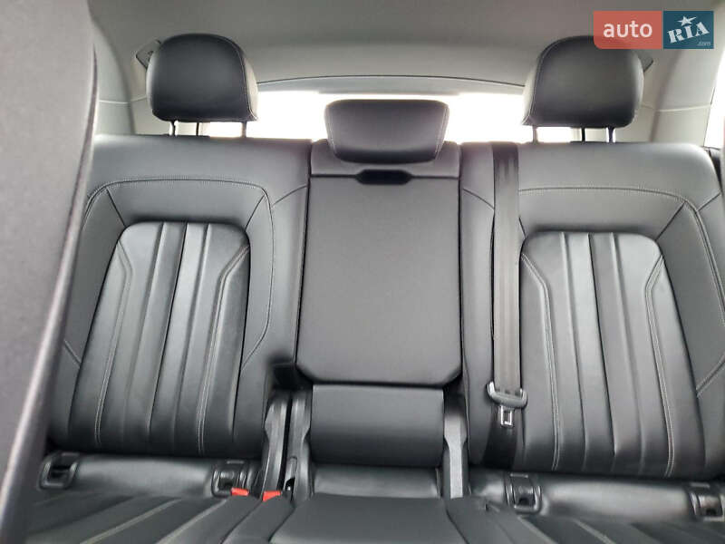 Внедорожник / Кроссовер Audi Q5 2023 в Бердичеве