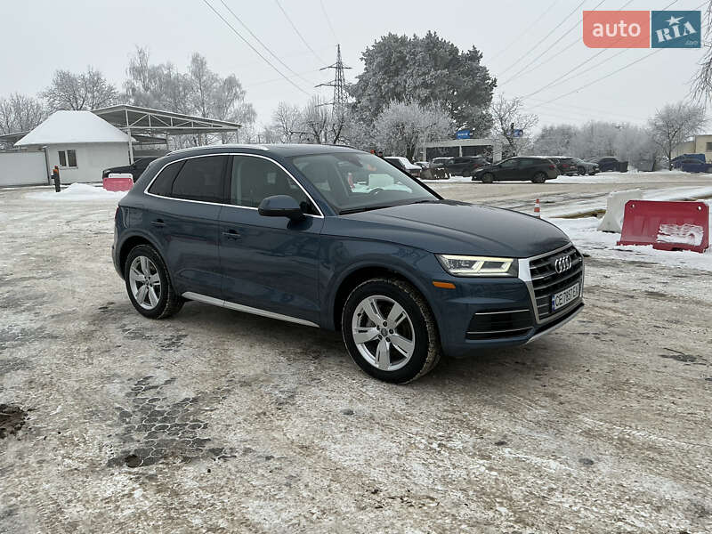 Внедорожник / Кроссовер Audi Q5 2018 в Черновцах