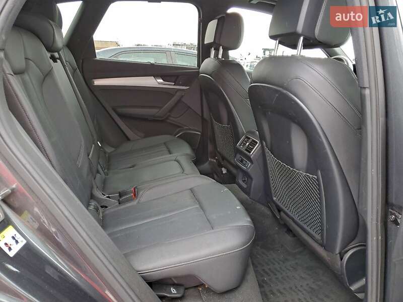 Позашляховик / Кросовер Audi Q5 2018 в Рівному