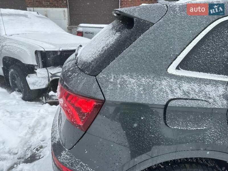 Позашляховик / Кросовер Audi Q5 2018 в Рівному