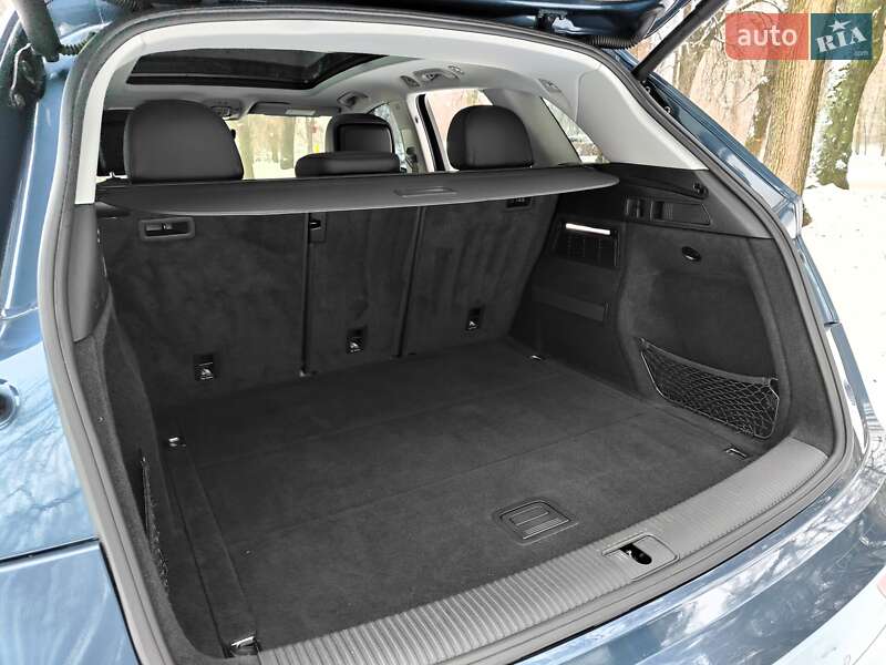 Позашляховик / Кросовер Audi Q5 2017 в Києві