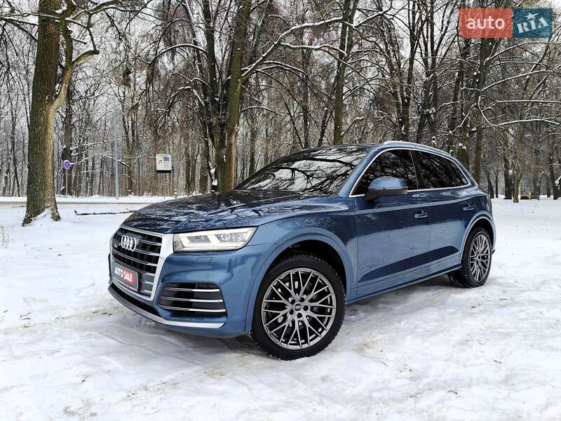 Позашляховик / Кросовер Audi Q5 2017 в Києві