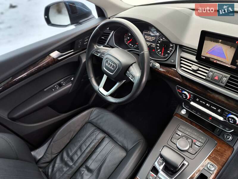 Позашляховик / Кросовер Audi Q5 2017 в Києві