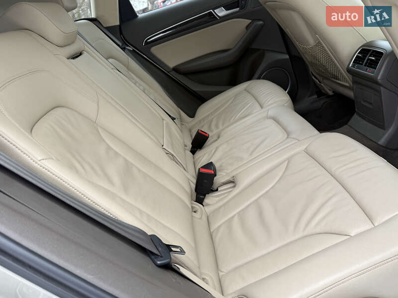 Внедорожник / Кроссовер Audi Q5 2014 в Павлограде