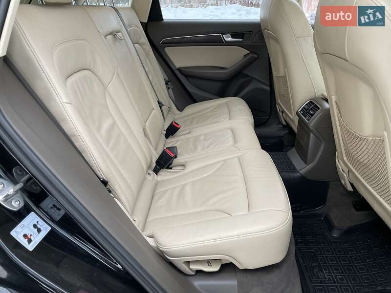 Внедорожник / Кроссовер Audi Q5 2015 в Бердичеве