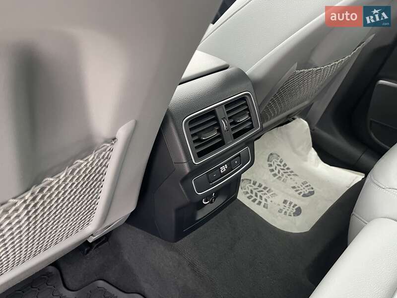 Внедорожник / Кроссовер Audi Q5 2017 в Киеве