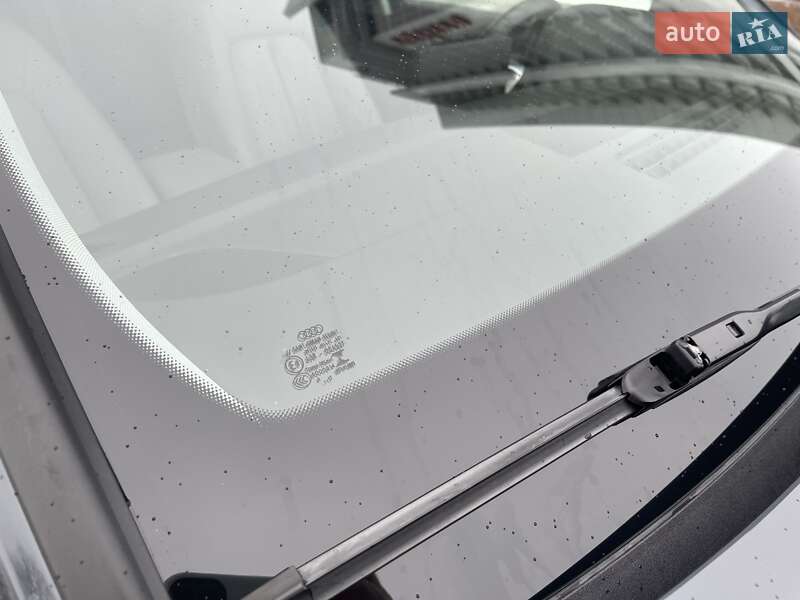 Внедорожник / Кроссовер Audi Q5 2017 в Киеве