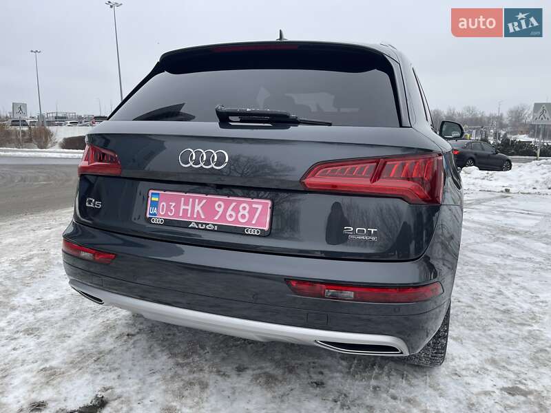 Внедорожник / Кроссовер Audi Q5 2017 в Киеве