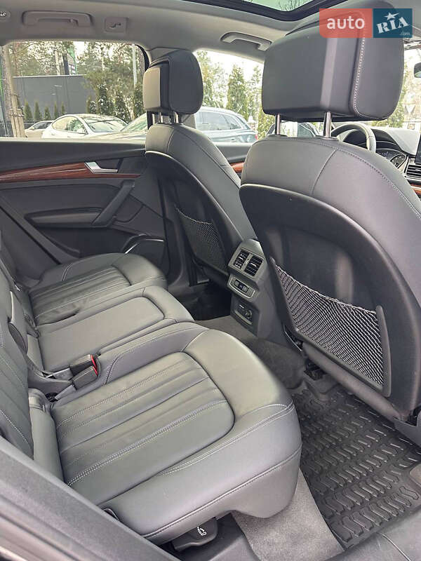 Позашляховик / Кросовер Audi Q5 2023 в Києві