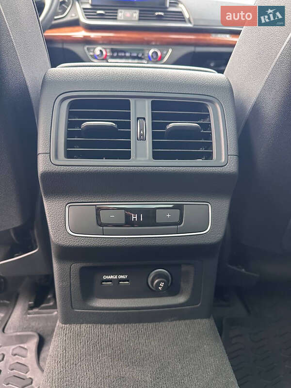 Позашляховик / Кросовер Audi Q5 2023 в Києві