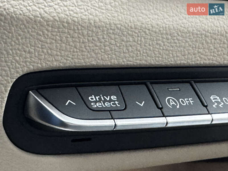 Позашляховик / Кросовер Audi Q5 2018 в Києві