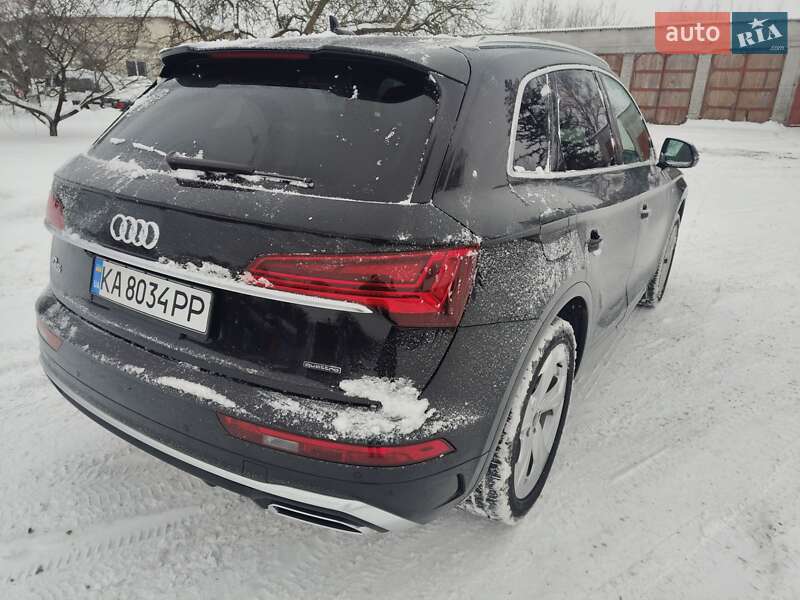 Позашляховик / Кросовер Audi Q5 2022 в Рівному
