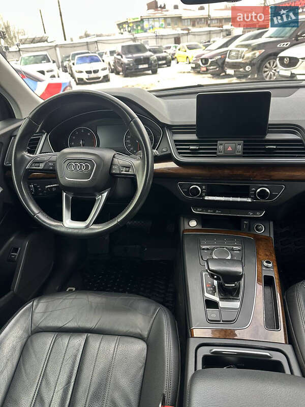 Внедорожник / Кроссовер Audi Q5 2018 в Днепре