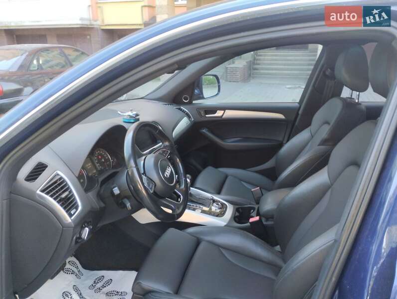 Позашляховик / Кросовер Audi Q5 2014 в Івано-Франківську