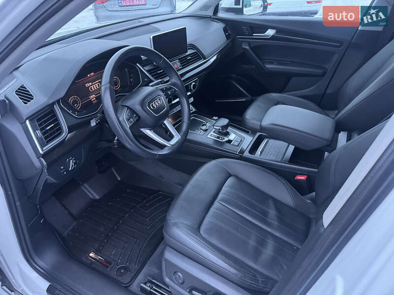 Внедорожник / Кроссовер Audi Q5 2020 в Луцке