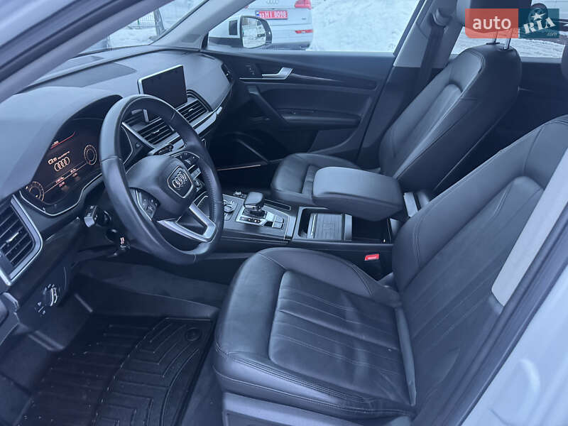Внедорожник / Кроссовер Audi Q5 2020 в Луцке