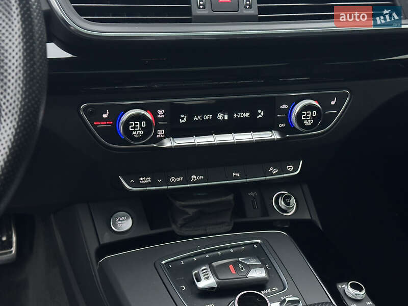 Позашляховик / Кросовер Audi Q5 2019 в Радивиліві