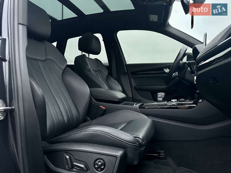 Позашляховик / Кросовер Audi Q5 2019 в Радивиліві